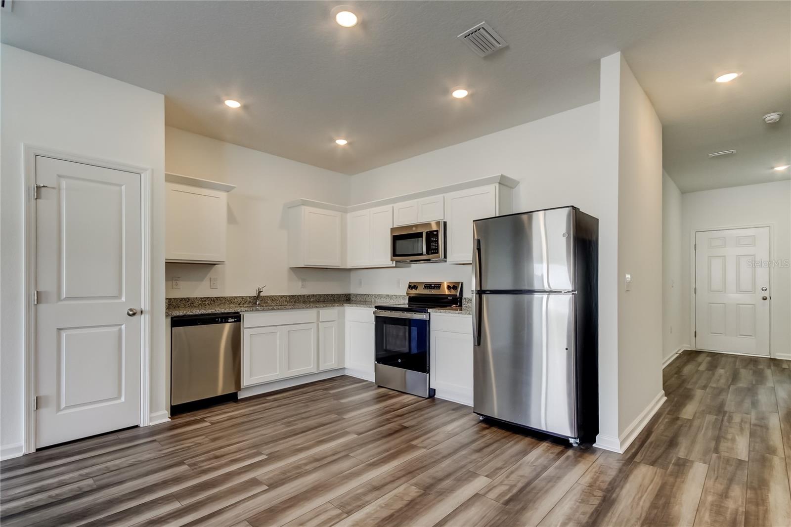 Image 12 of 54 For 11925 Sylvia Street