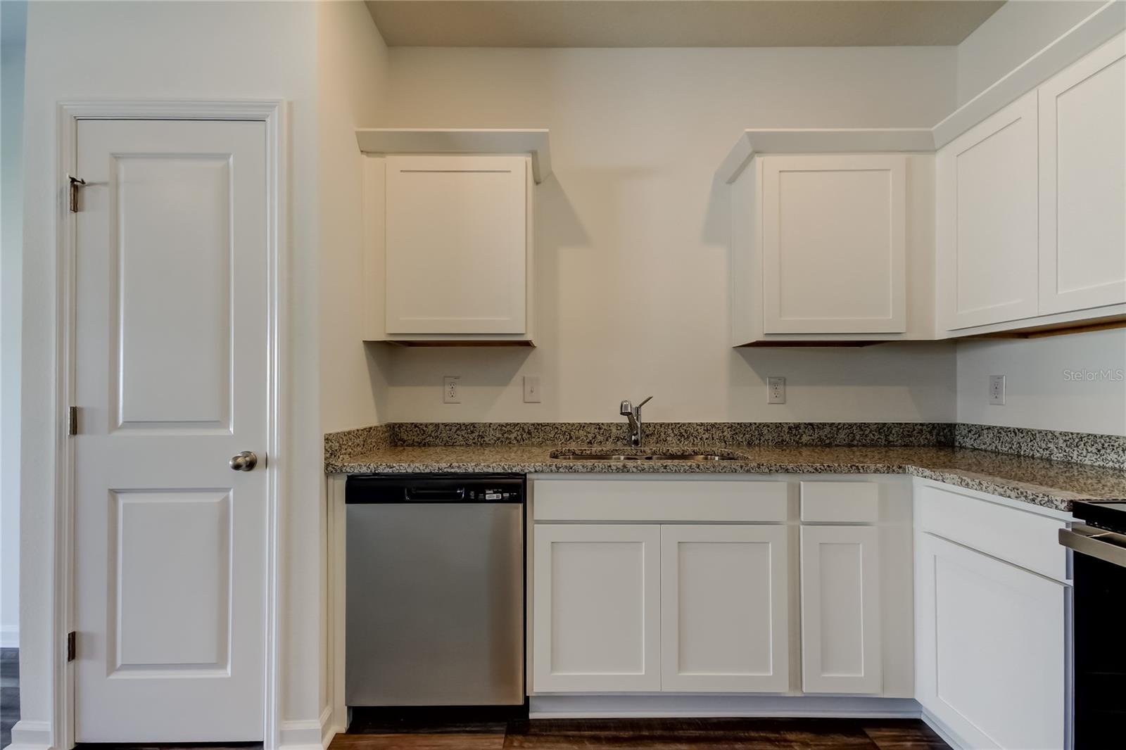 Image 14 of 54 For 11925 Sylvia Street