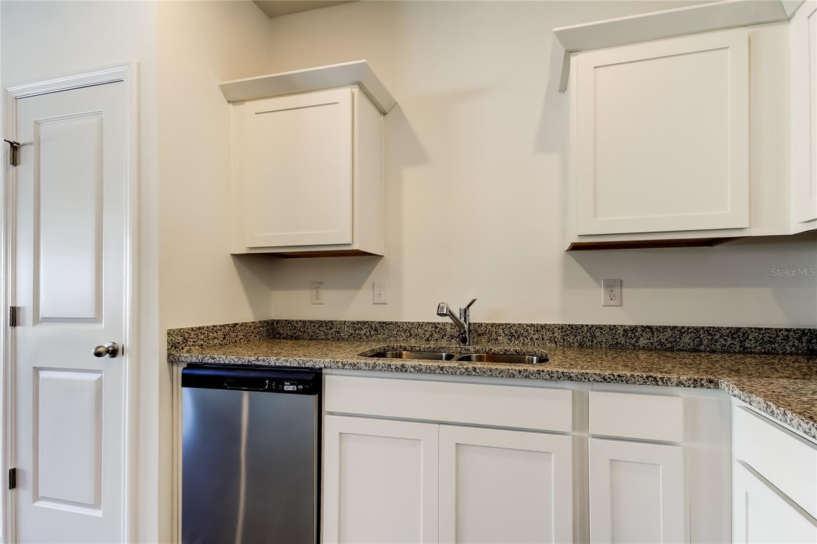 Image 15 of 54 For 11925 Sylvia Street