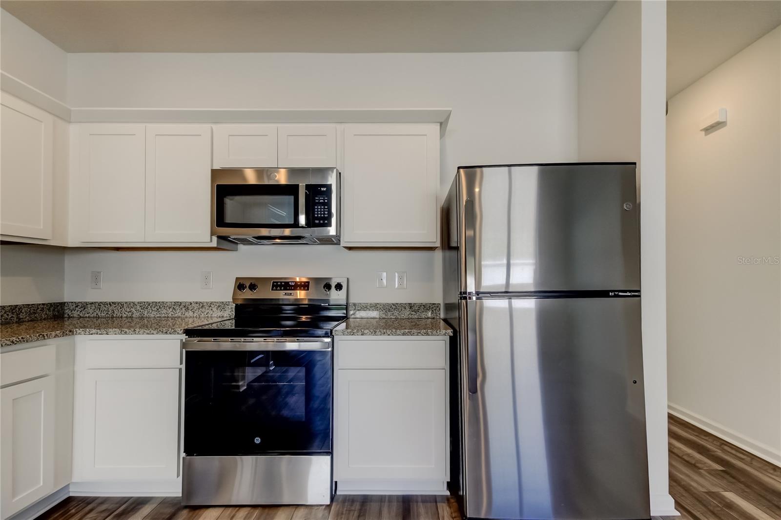 Image 19 of 54 For 11925 Sylvia Street