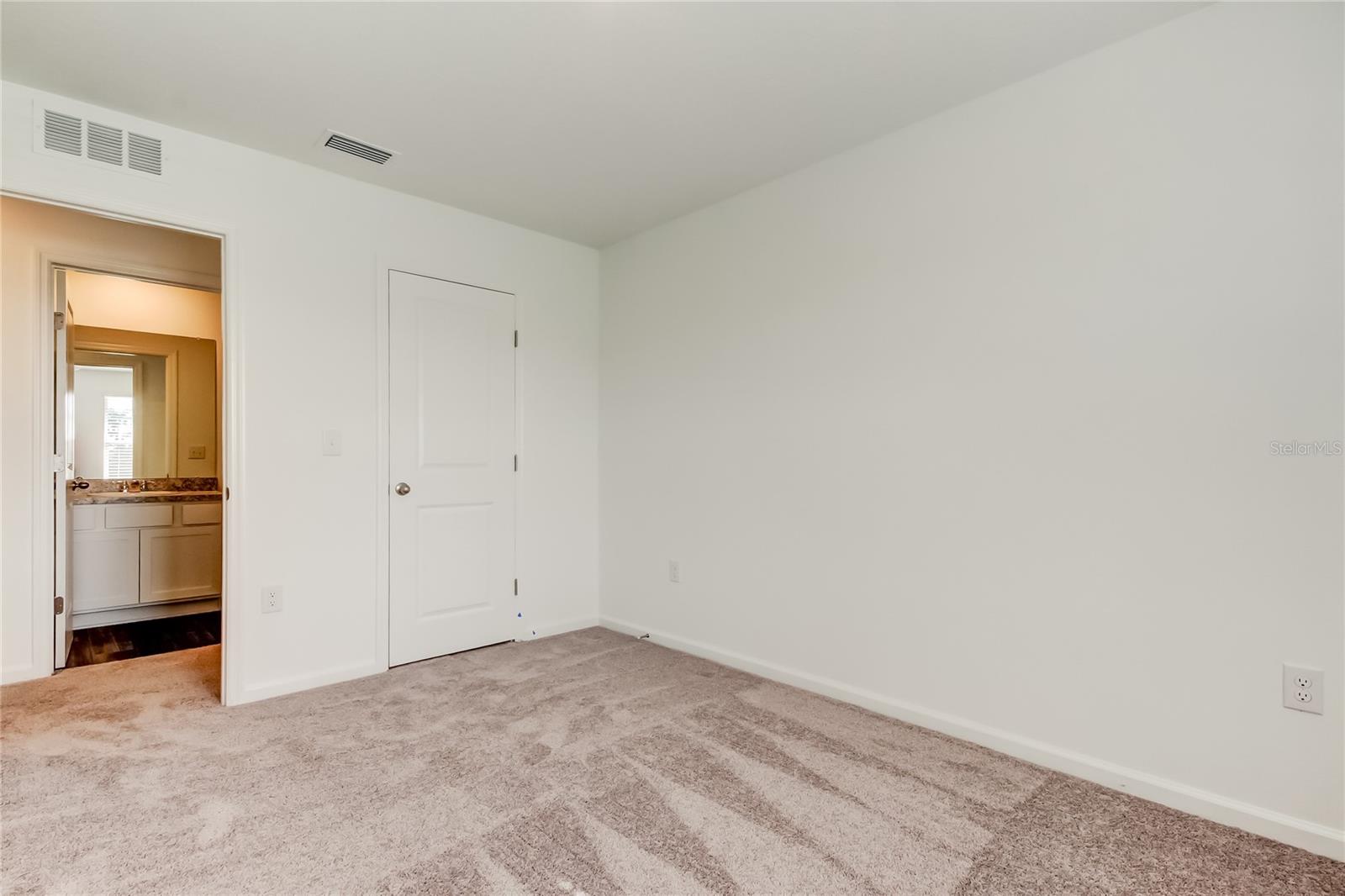 Image 36 of 54 For 11925 Sylvia Street