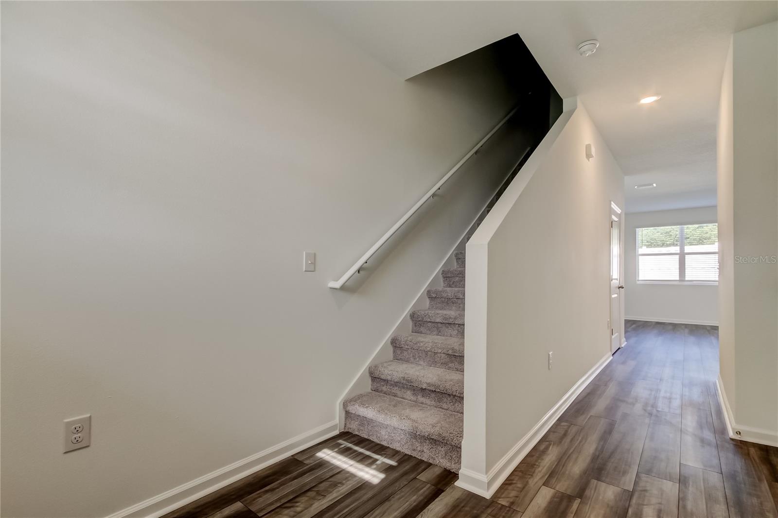 Image 4 of 54 For 11925 Sylvia Street