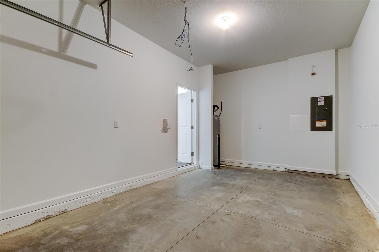 Image 46 of 54 For 11925 Sylvia Street