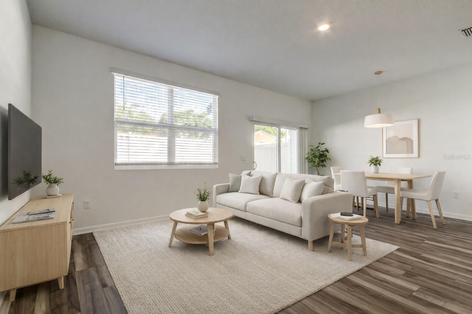 Image 5 of 54 For 11925 Sylvia Street