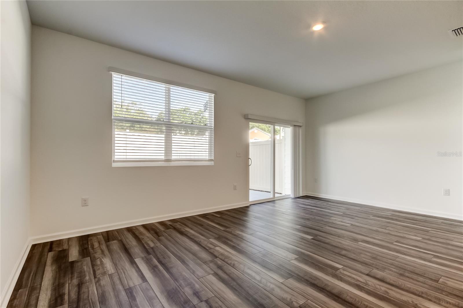 Image 6 of 54 For 11925 Sylvia Street