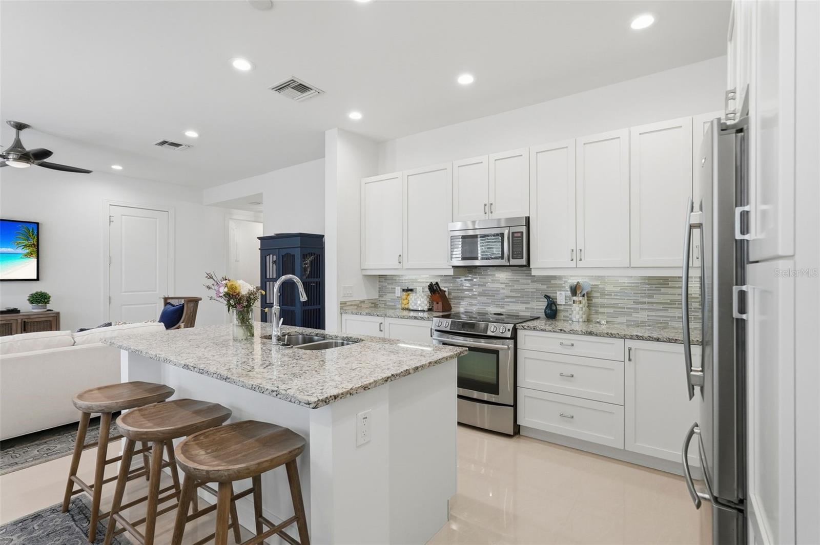 Image 14 of 69 For 1325 Snell Isle Boulevard Ne 105