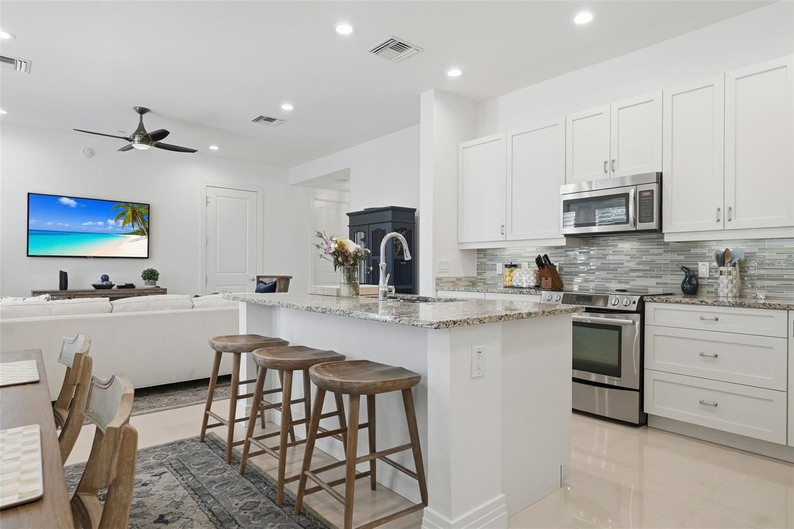 Image 15 of 69 For 1325 Snell Isle Boulevard Ne 105