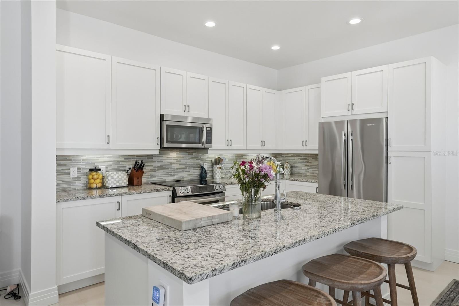 Image 18 of 69 For 1325 Snell Isle Boulevard Ne 105