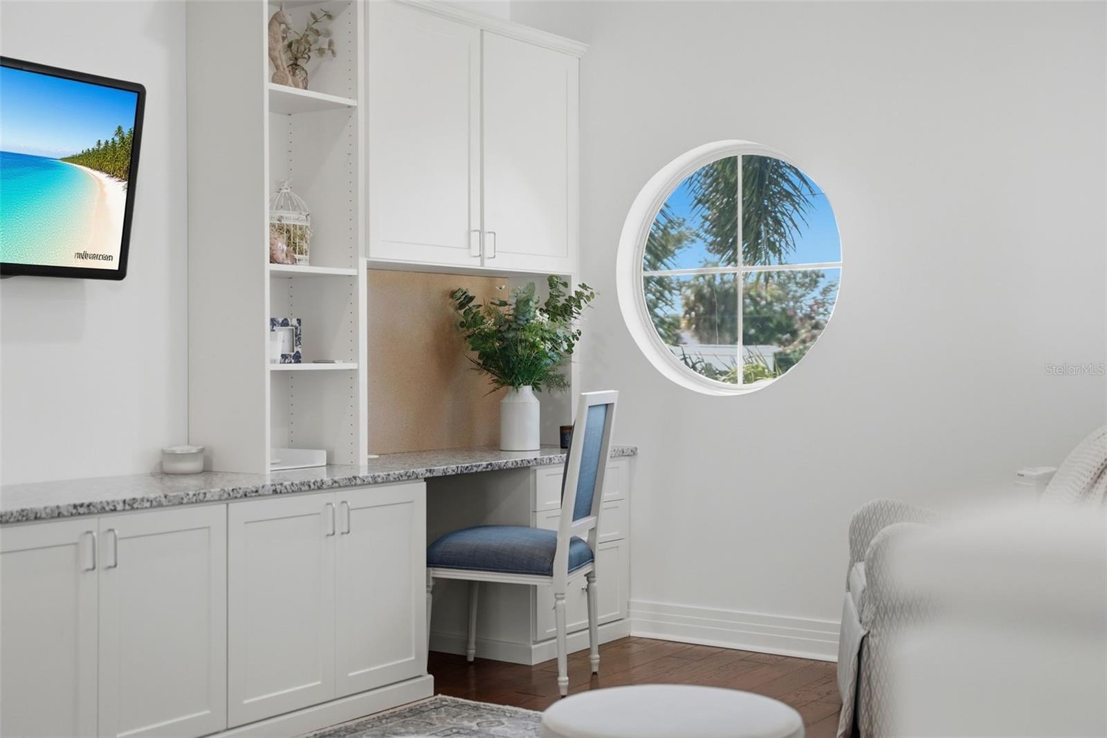 Image 25 of 69 For 1325 Snell Isle Boulevard Ne 105