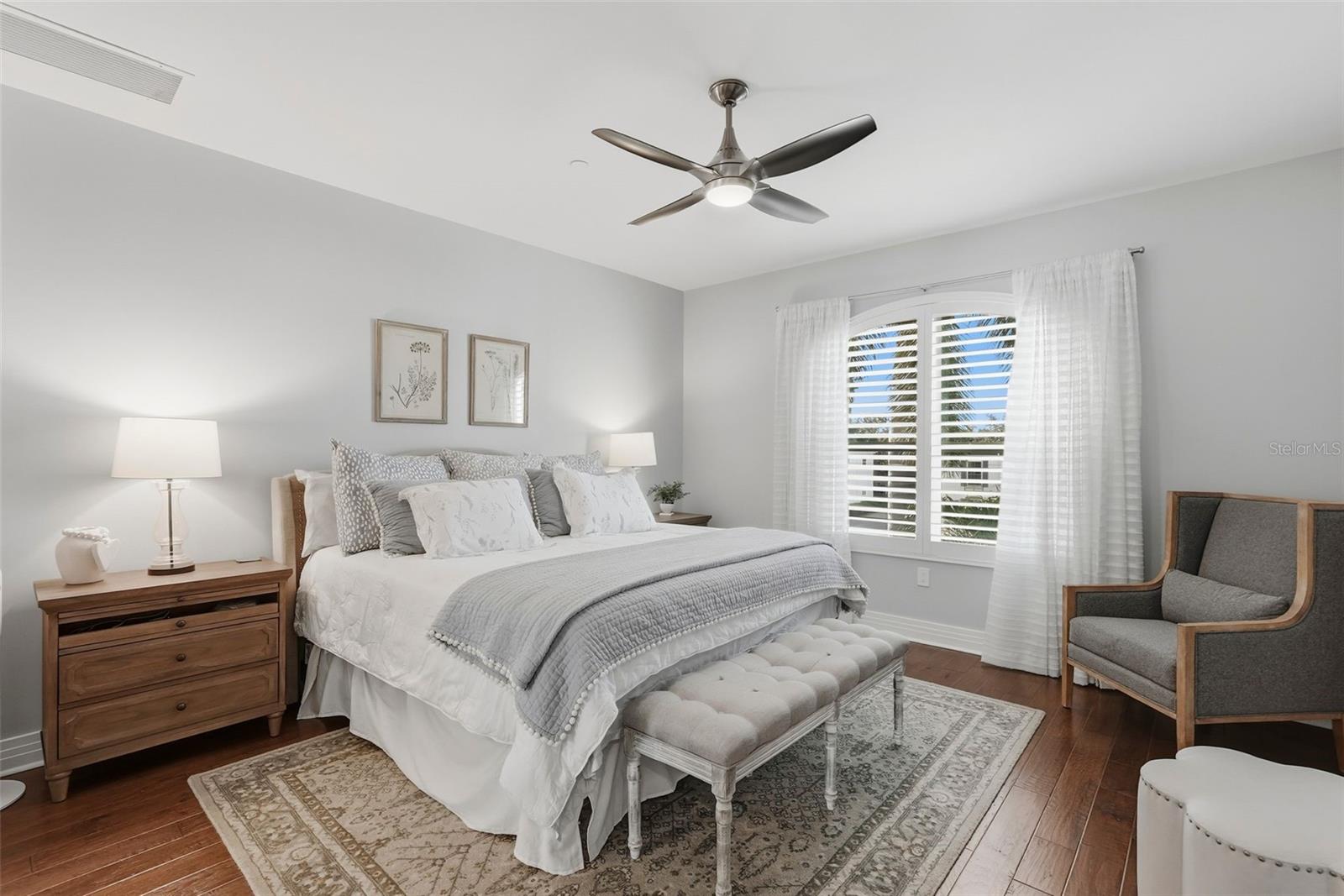 Image 26 of 69 For 1325 Snell Isle Boulevard Ne 105