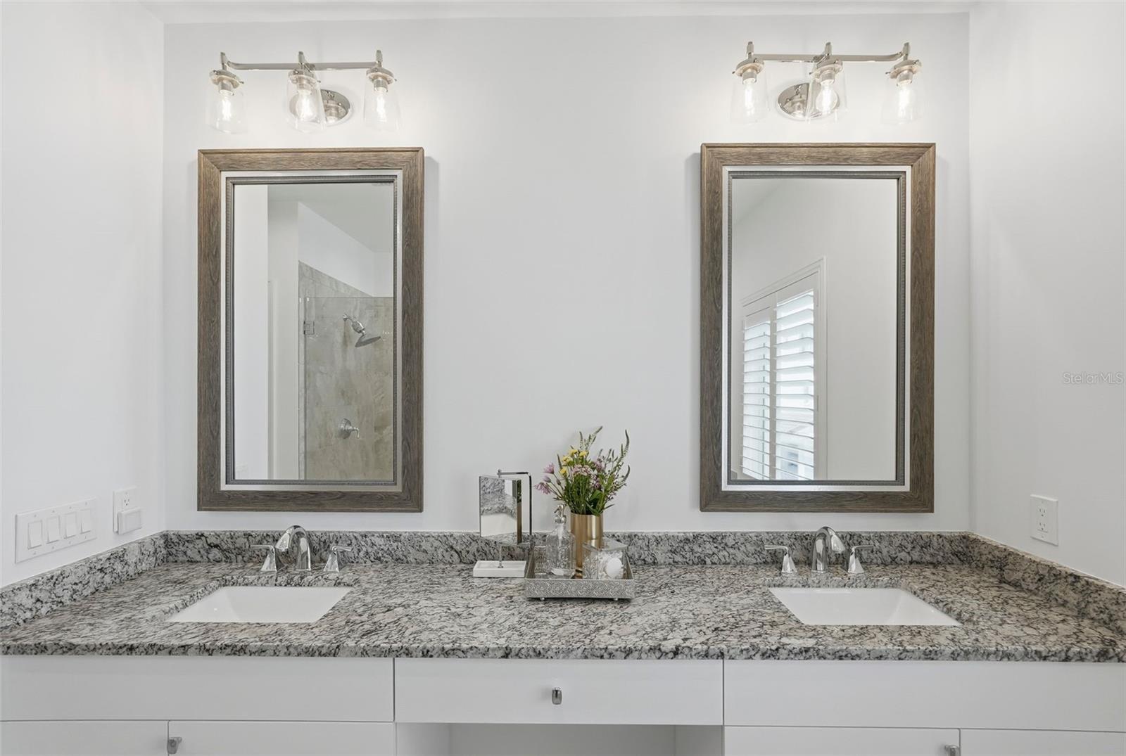 Image 32 of 69 For 1325 Snell Isle Boulevard Ne 105