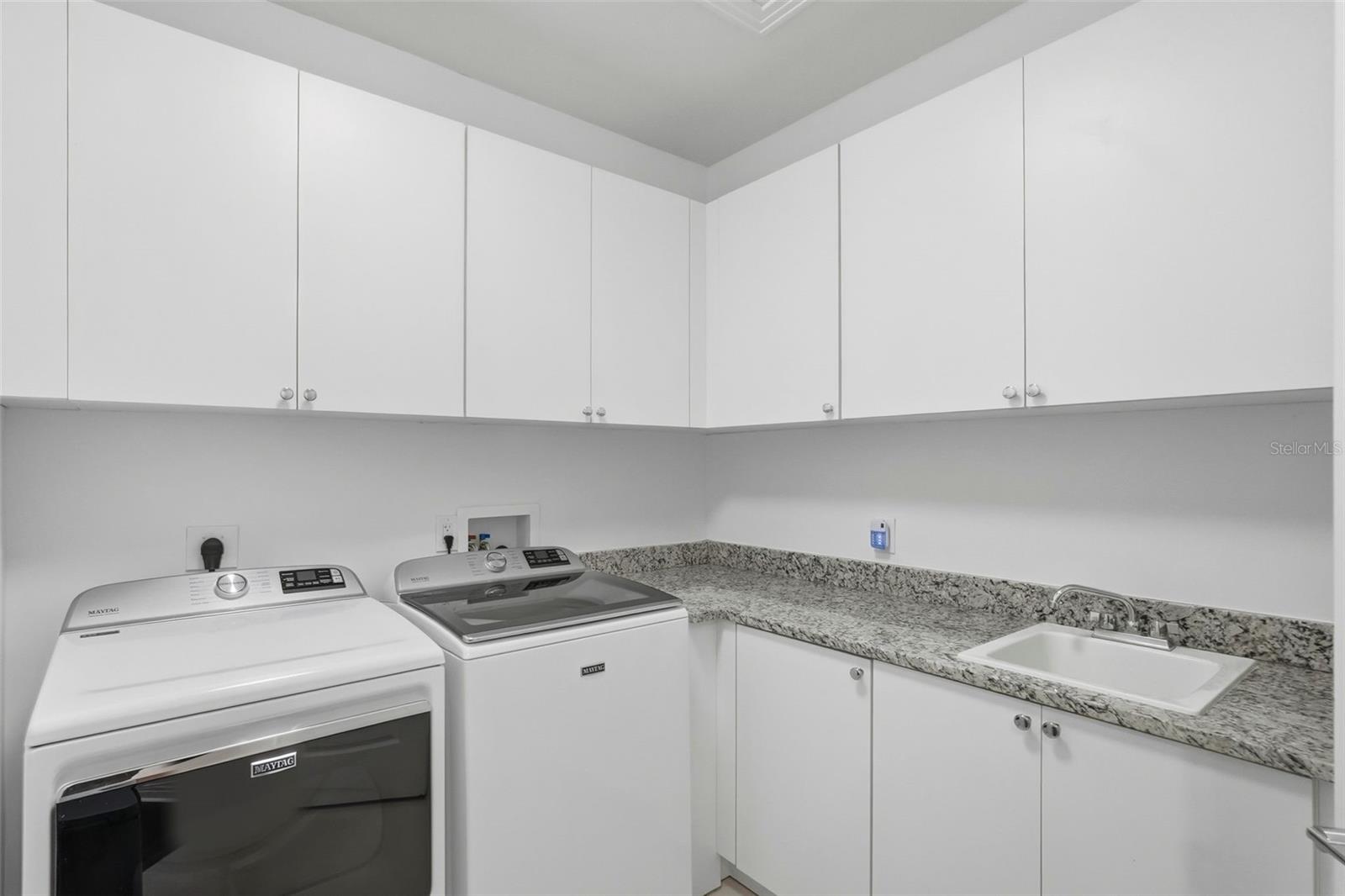 Image 38 of 69 For 1325 Snell Isle Boulevard Ne 105