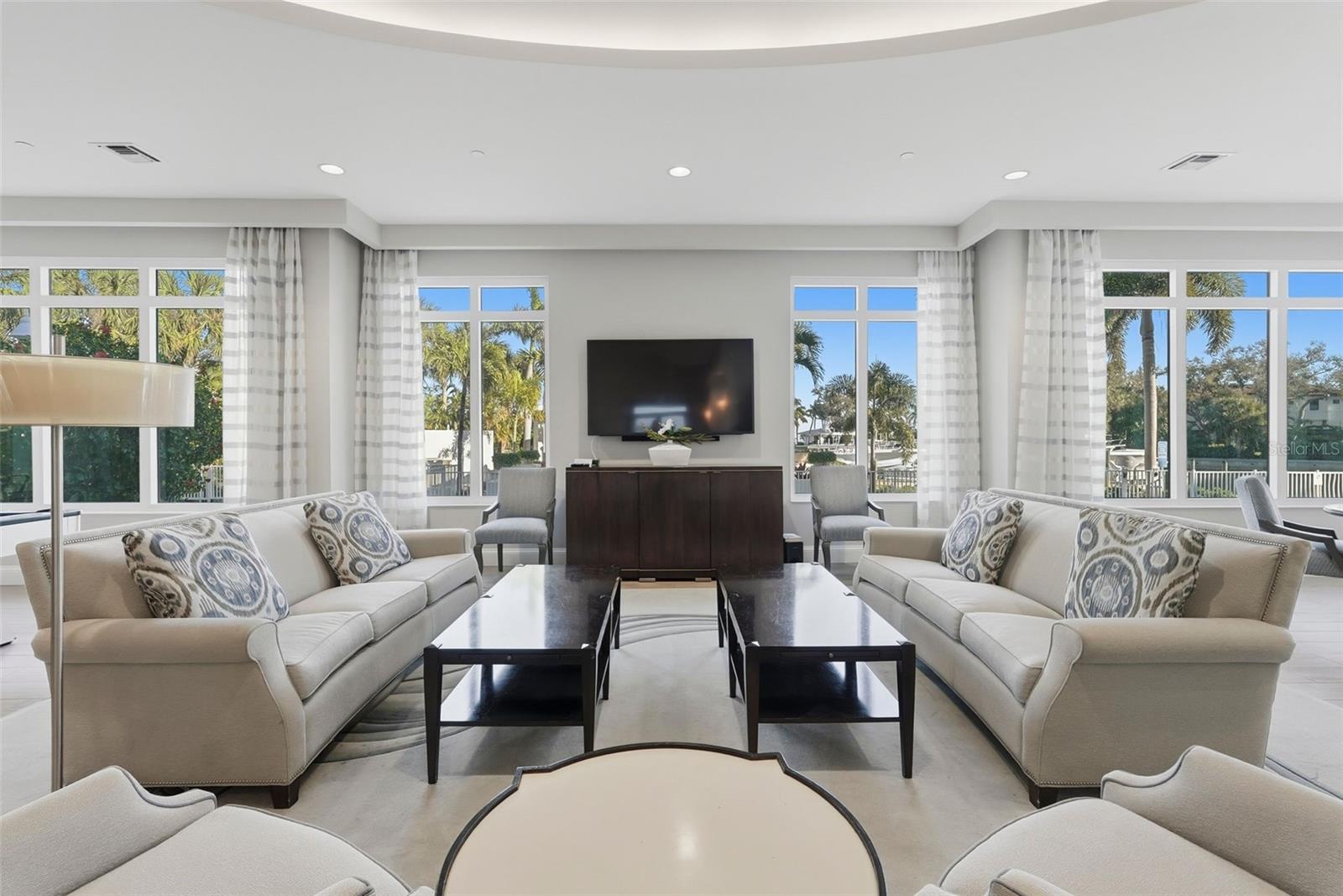 Image 44 of 69 For 1325 Snell Isle Boulevard Ne 105