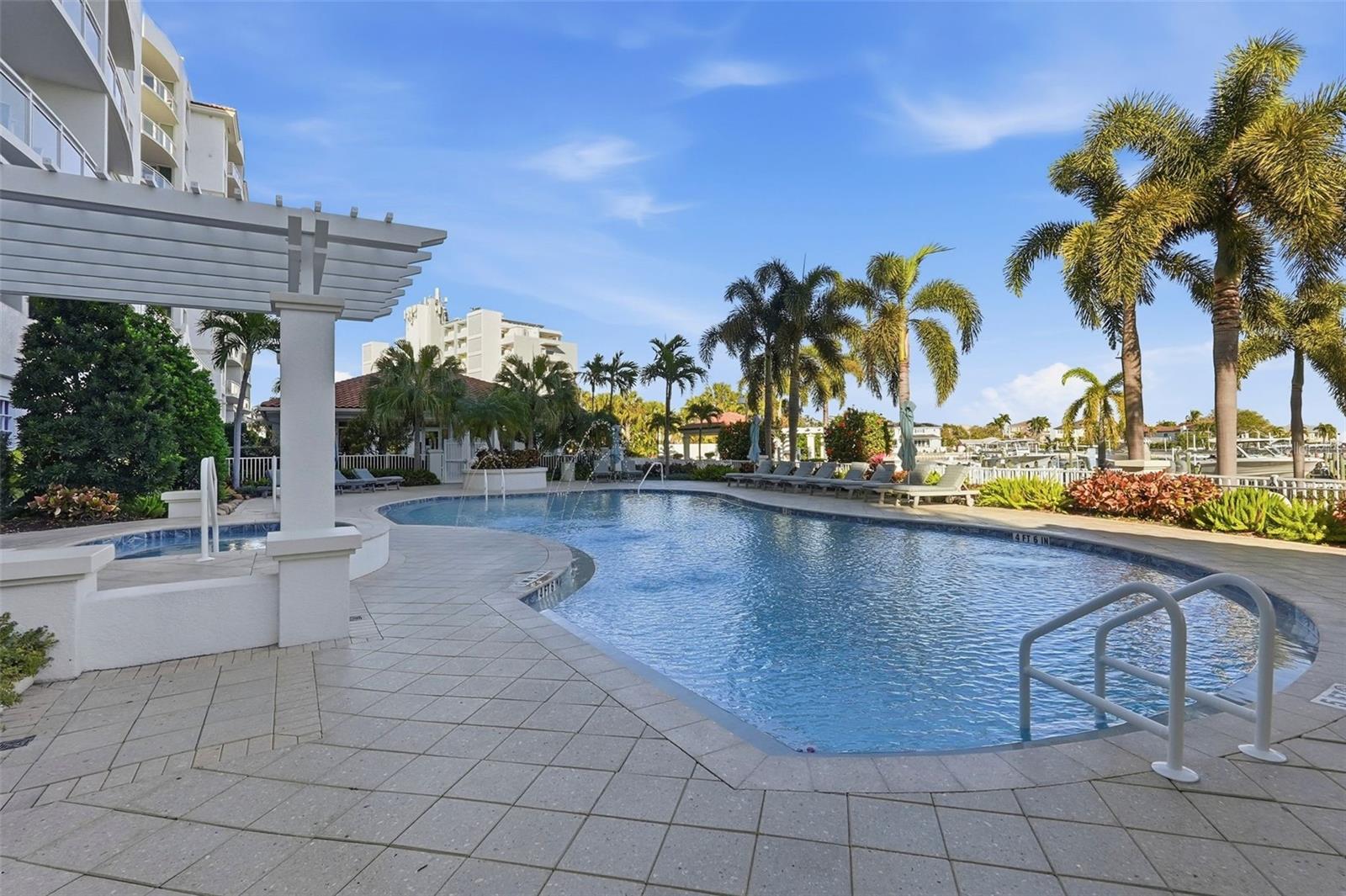 Image 46 of 69 For 1325 Snell Isle Boulevard Ne 105