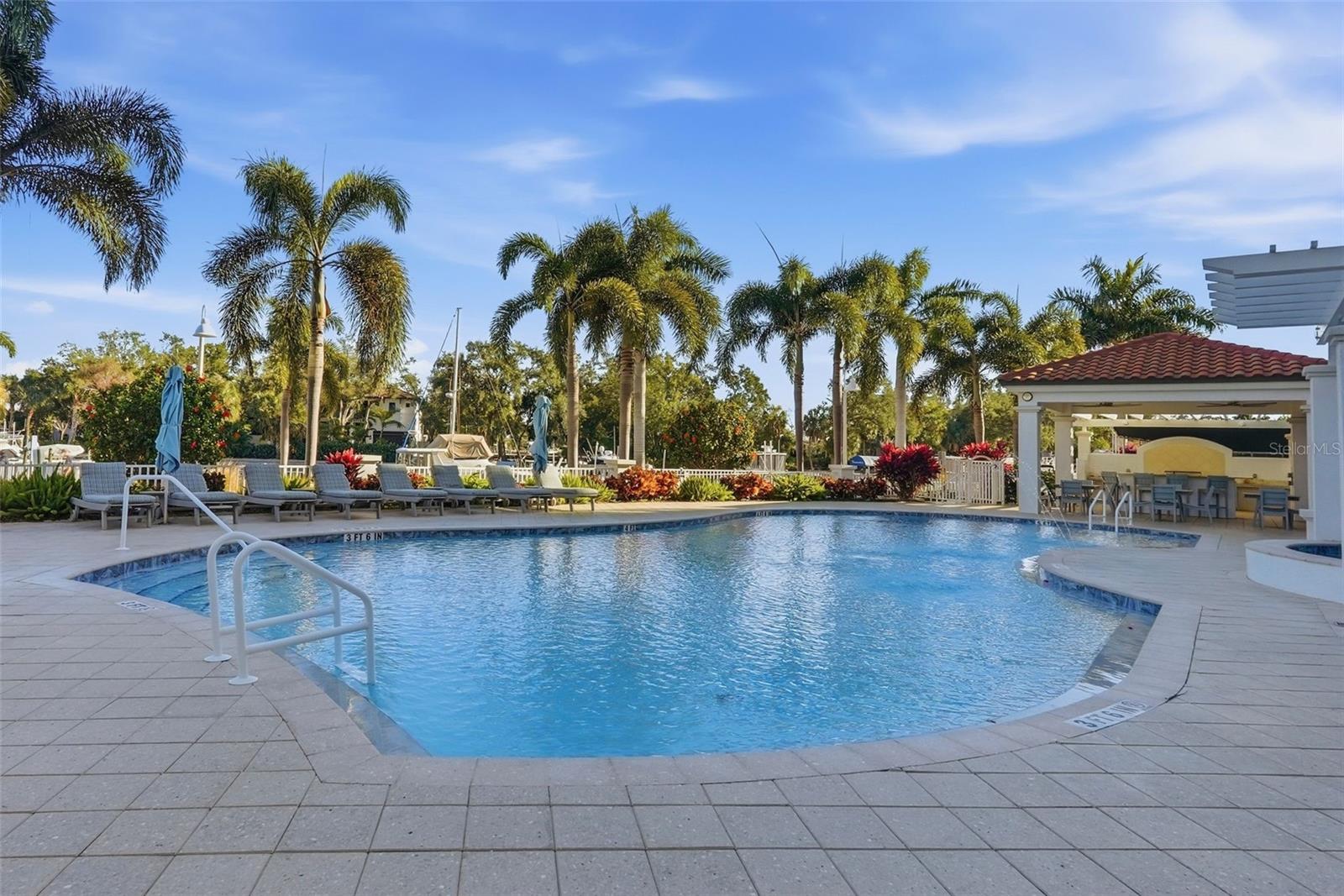 Image 47 of 69 For 1325 Snell Isle Boulevard Ne 105