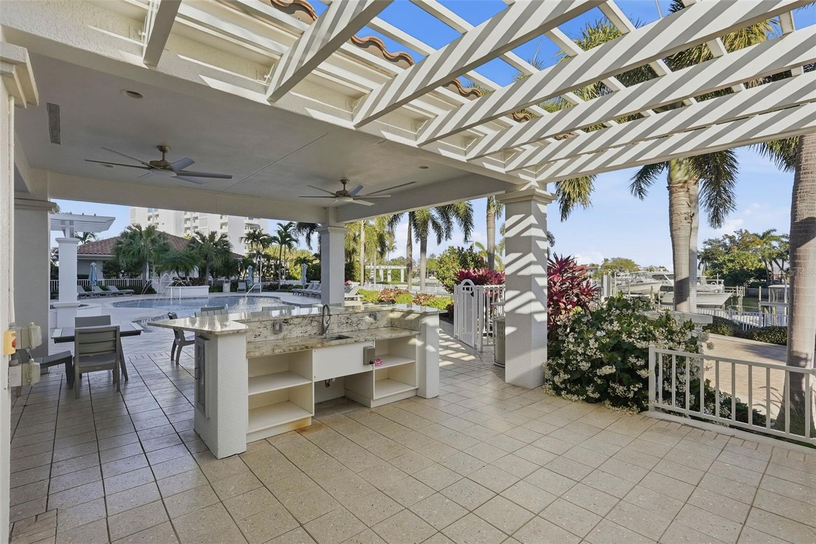 Image 50 of 69 For 1325 Snell Isle Boulevard Ne 105