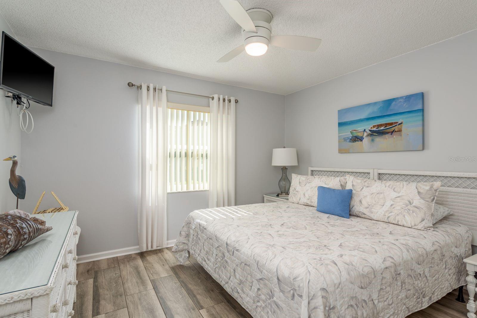 Image 12 of 17 For 409 Stirling Terrace