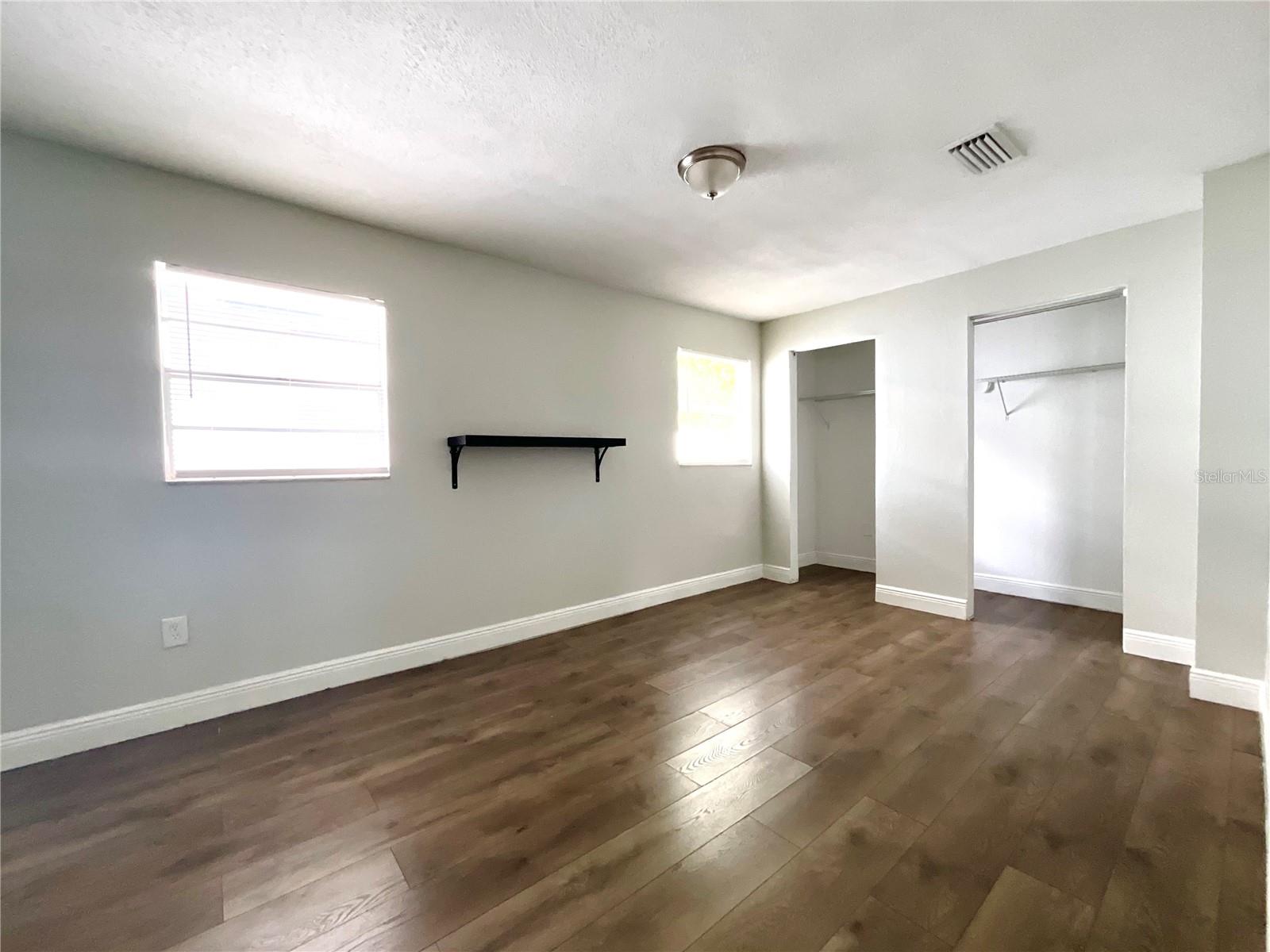 Image 16 of 28 For 8507 Edison