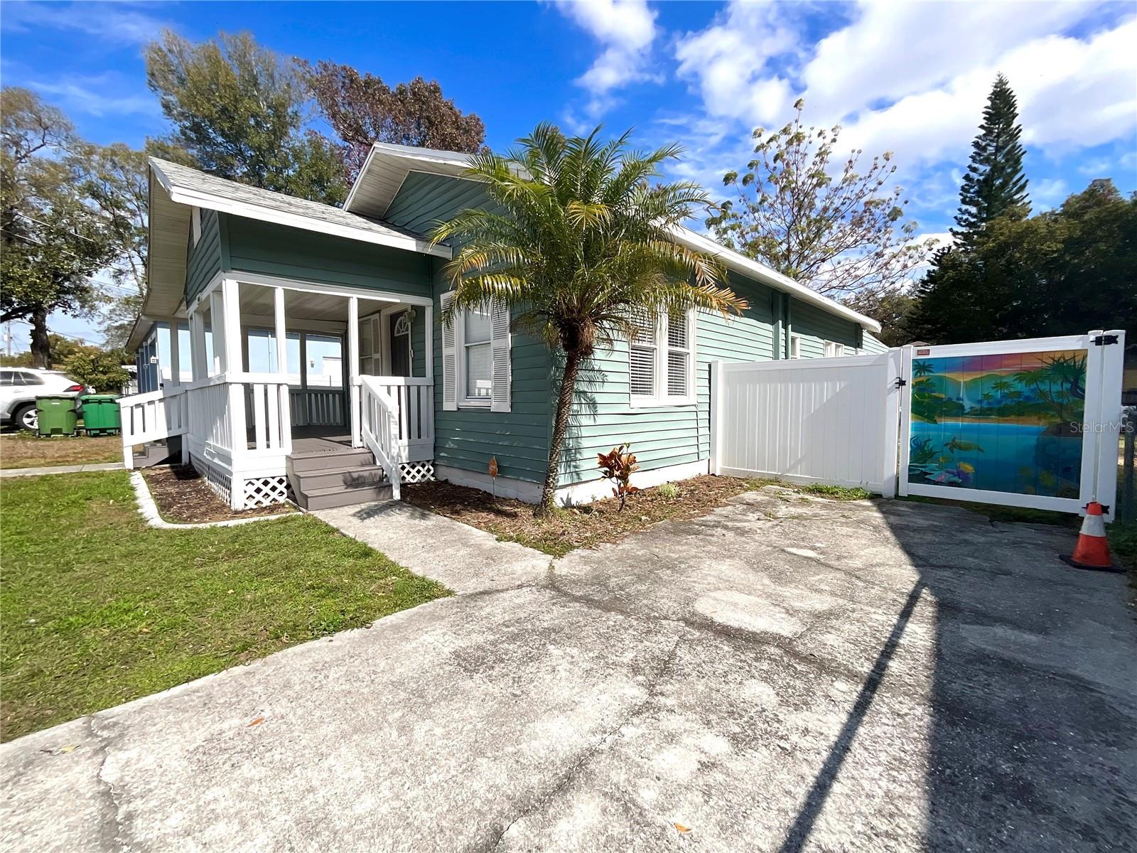 Image 2 of 28 For 8507 Edison