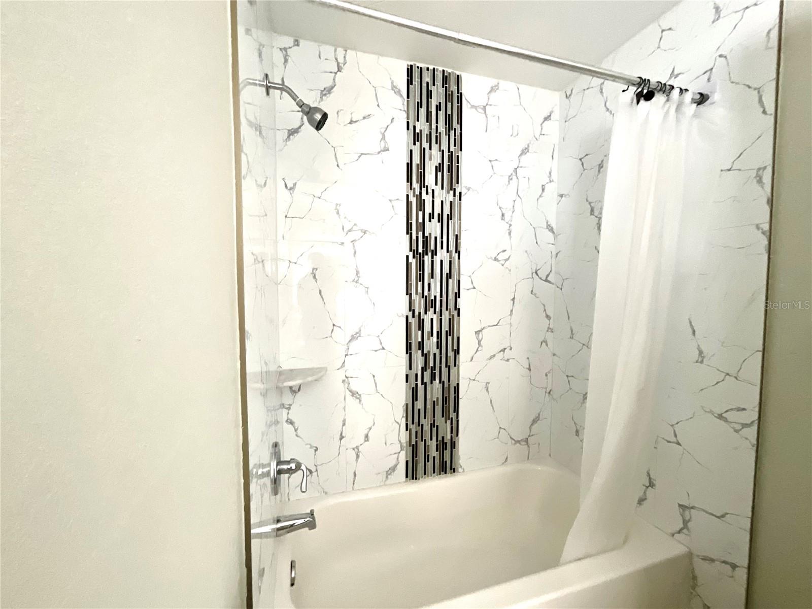 Image 22 of 28 For 8507 Edison