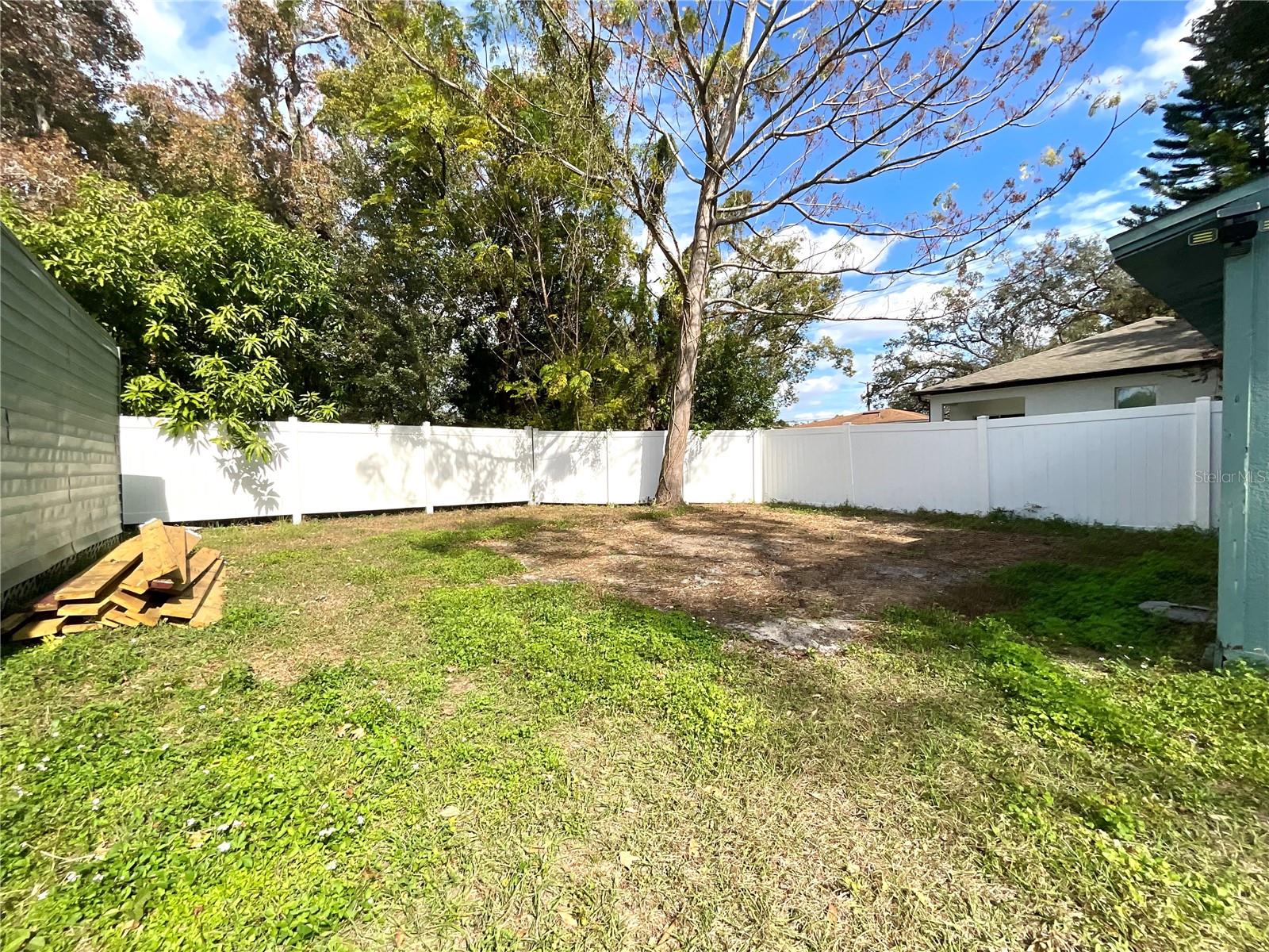 Image 27 of 28 For 8507 Edison