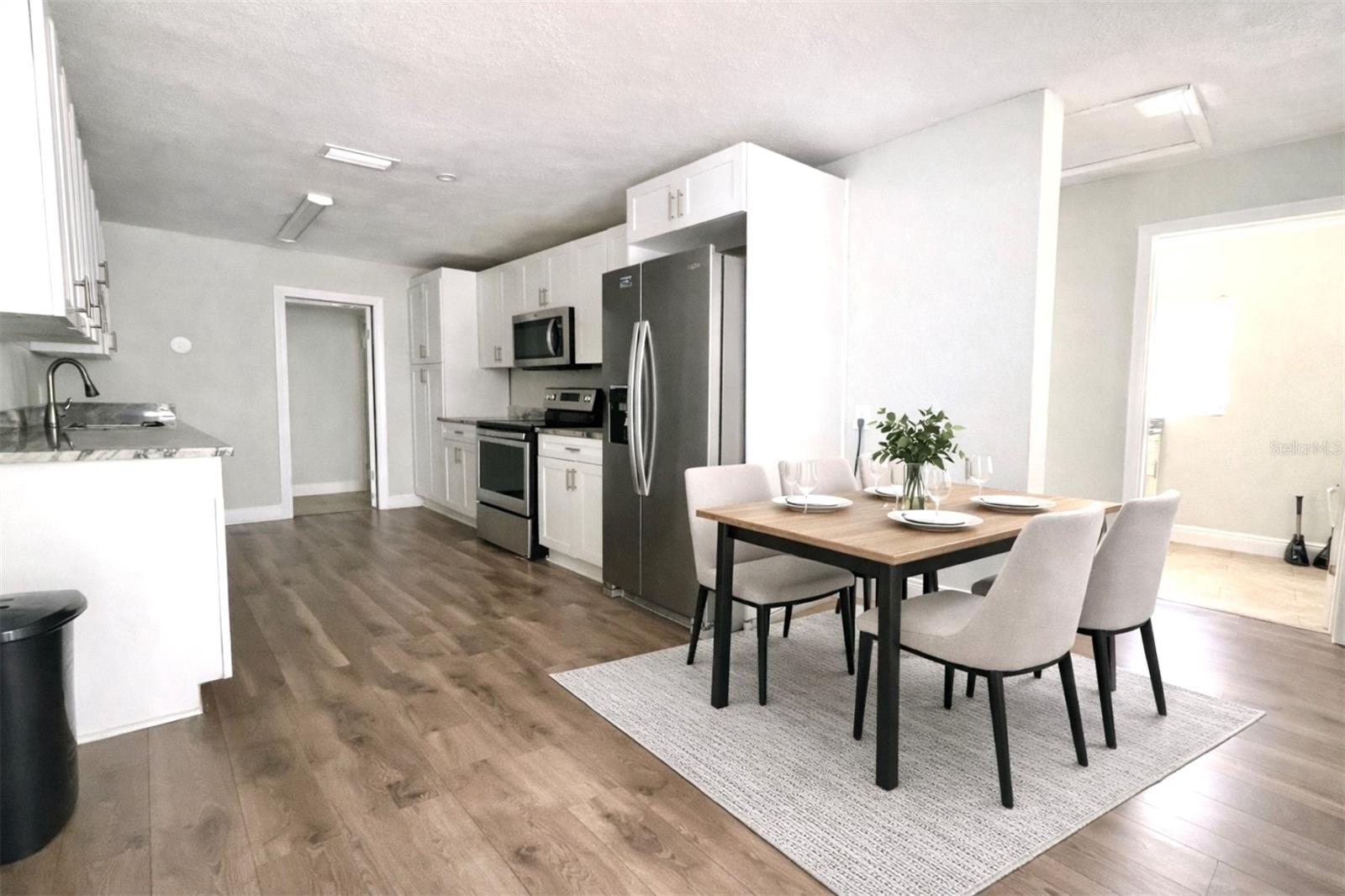 Image 8 of 28 For 8507 Edison