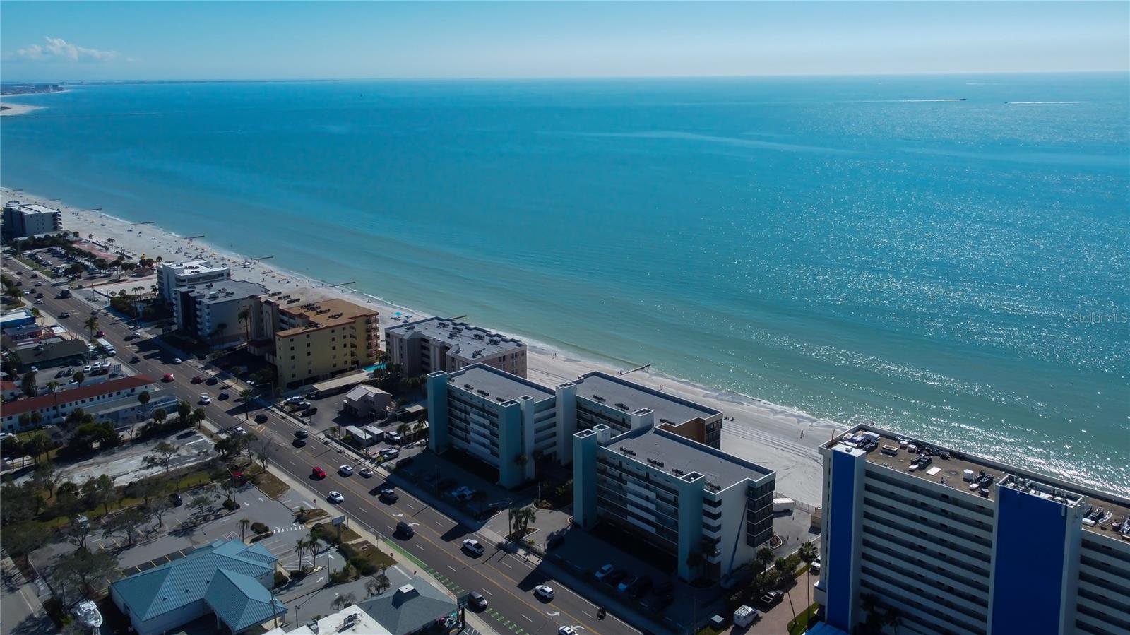 Listing photo id 36 for 14900 Gulf Boulevard 206