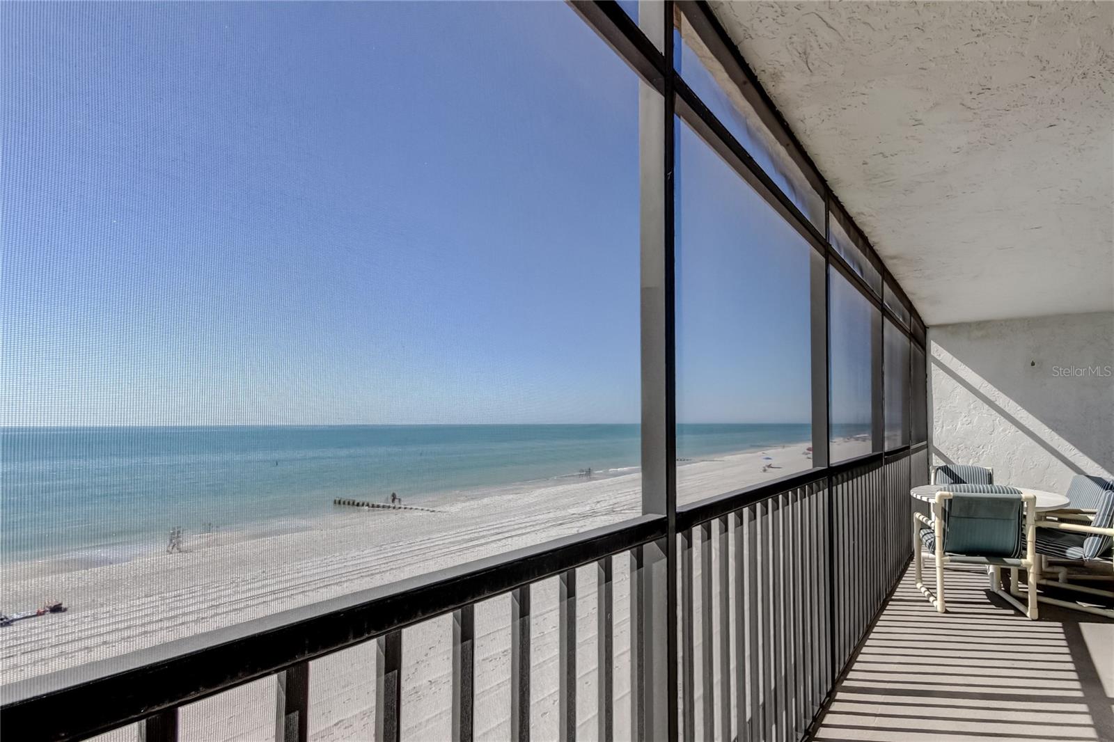 Listing photo id 4 for 14900 Gulf Boulevard 206