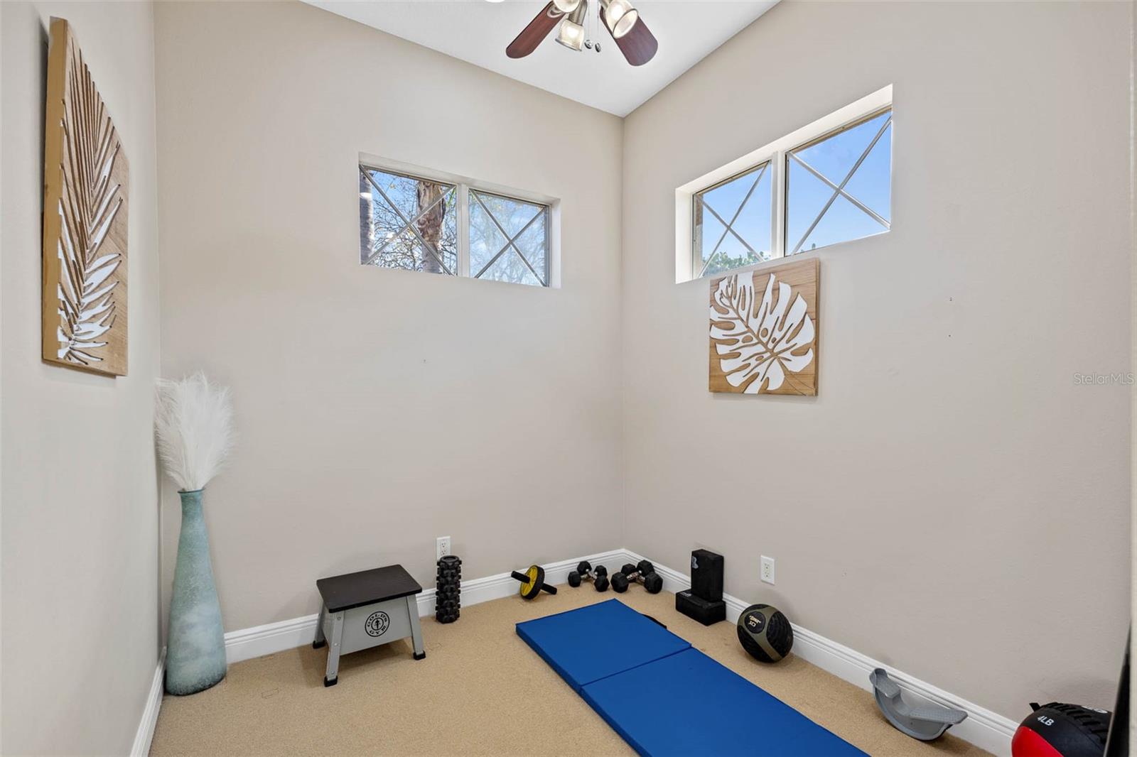 Image 23 of 53 For 748 Winslow Park