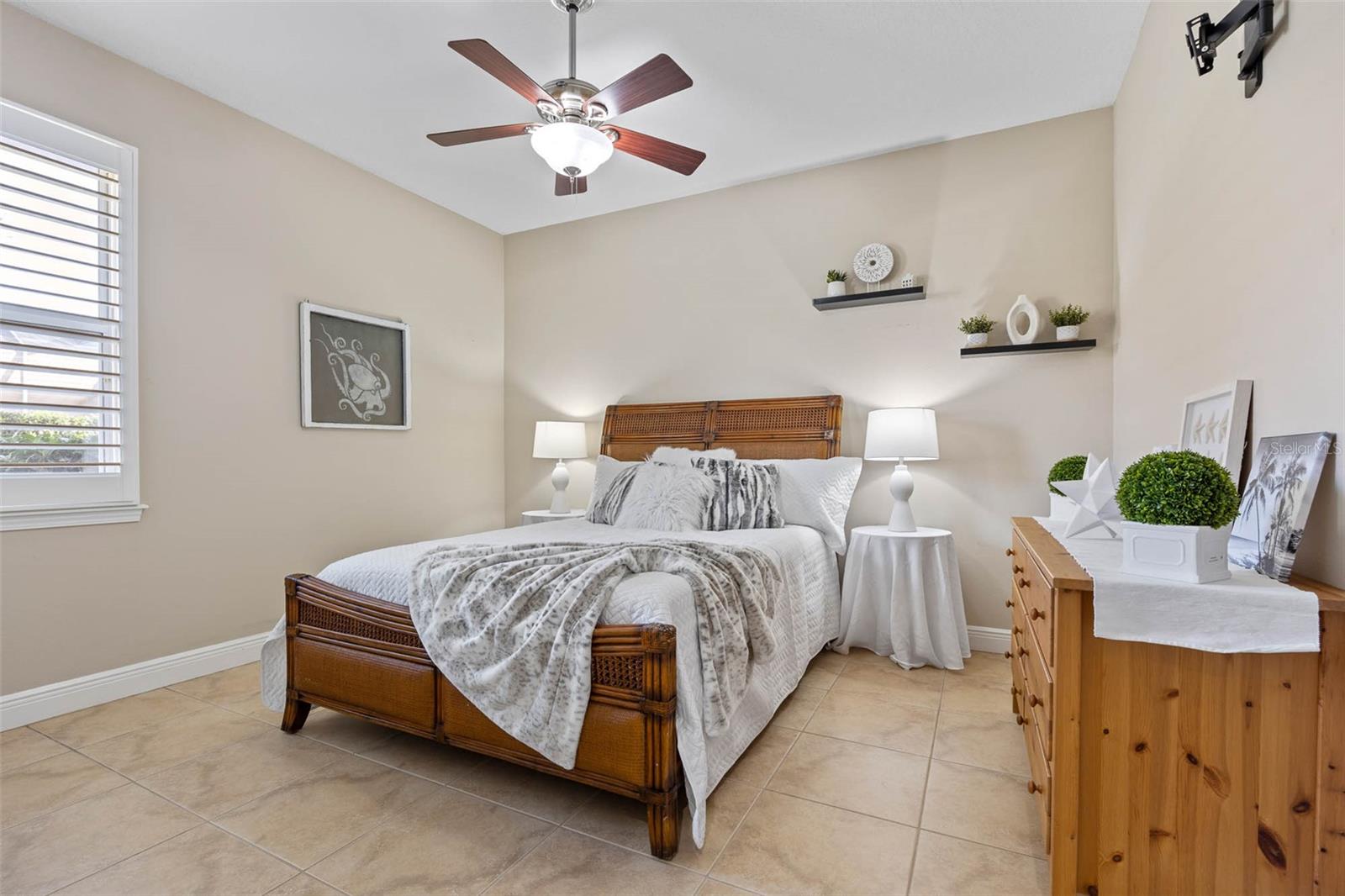 Image 26 of 53 For 748 Winslow Park