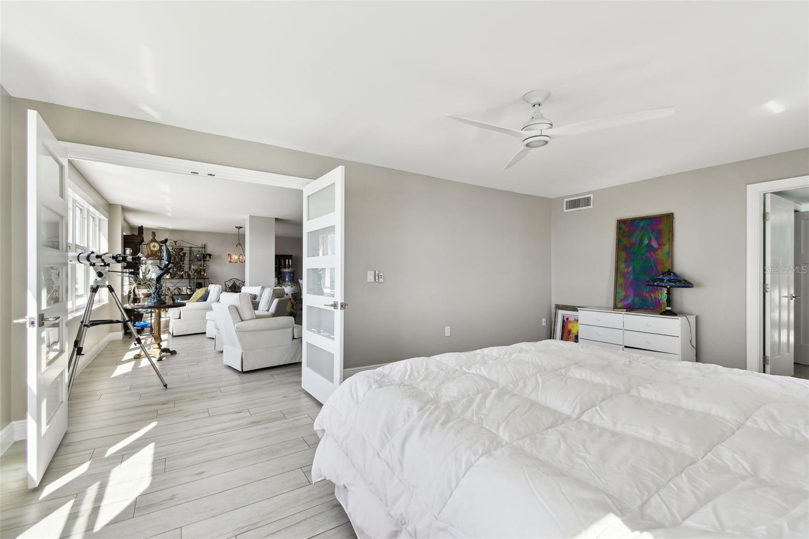 Image 18 of 88 For 5200 Brittany Drive S 1502