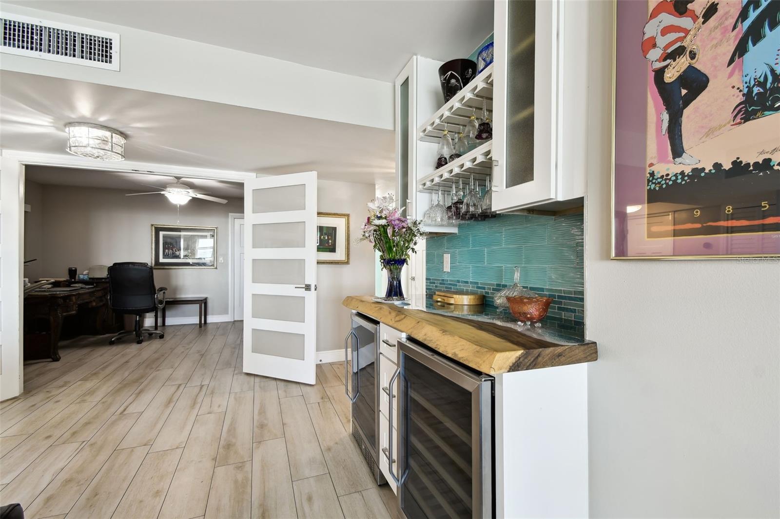 Image 32 of 88 For 5200 Brittany Drive S 1502