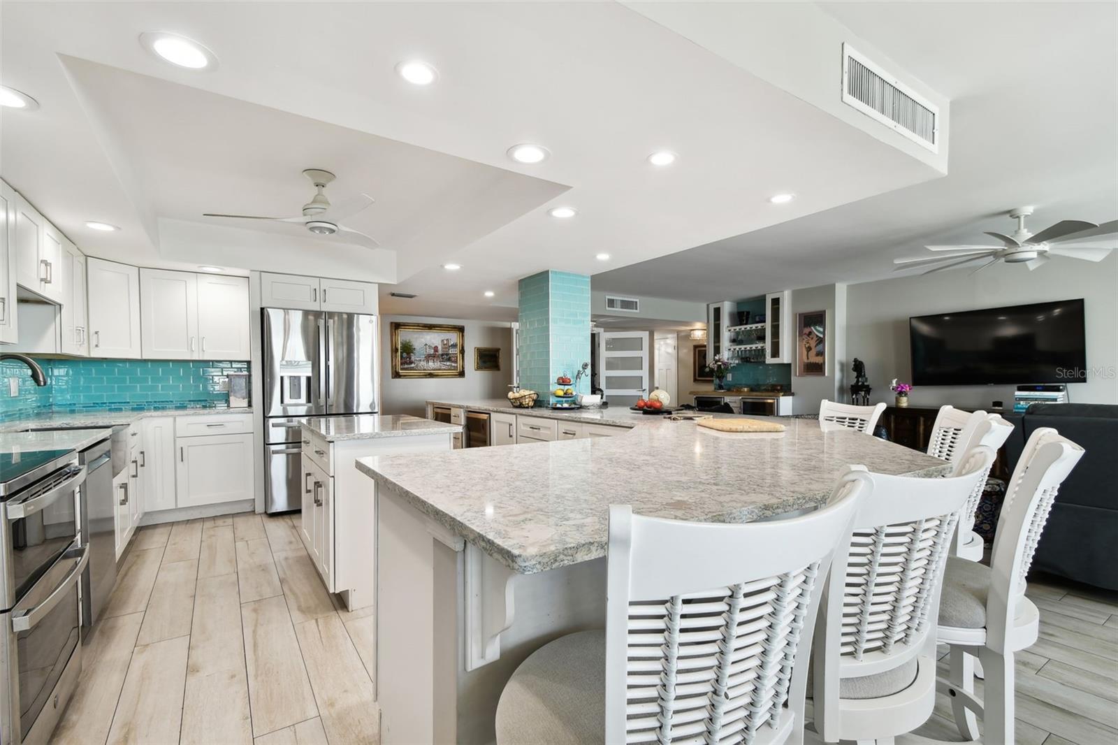 Image 9 of 88 For 5200 Brittany Drive S 1502