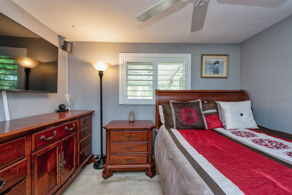 Image 22 of 46 For 2816 Applewood Drive