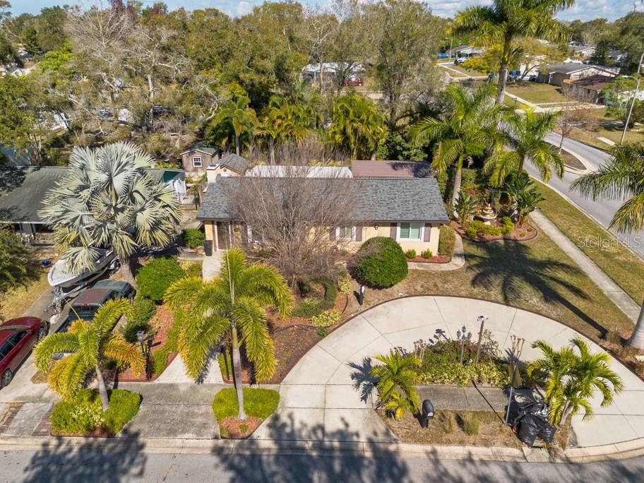 Image 3 of 46 For 2816 Applewood Drive