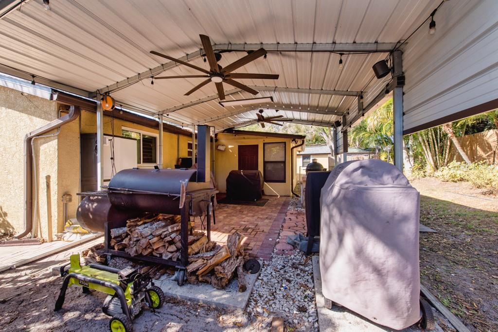 Image 31 of 46 For 2816 Applewood Drive