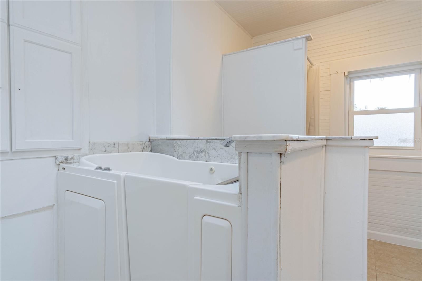 Image 19 of 39 For 1175 Cr 463b