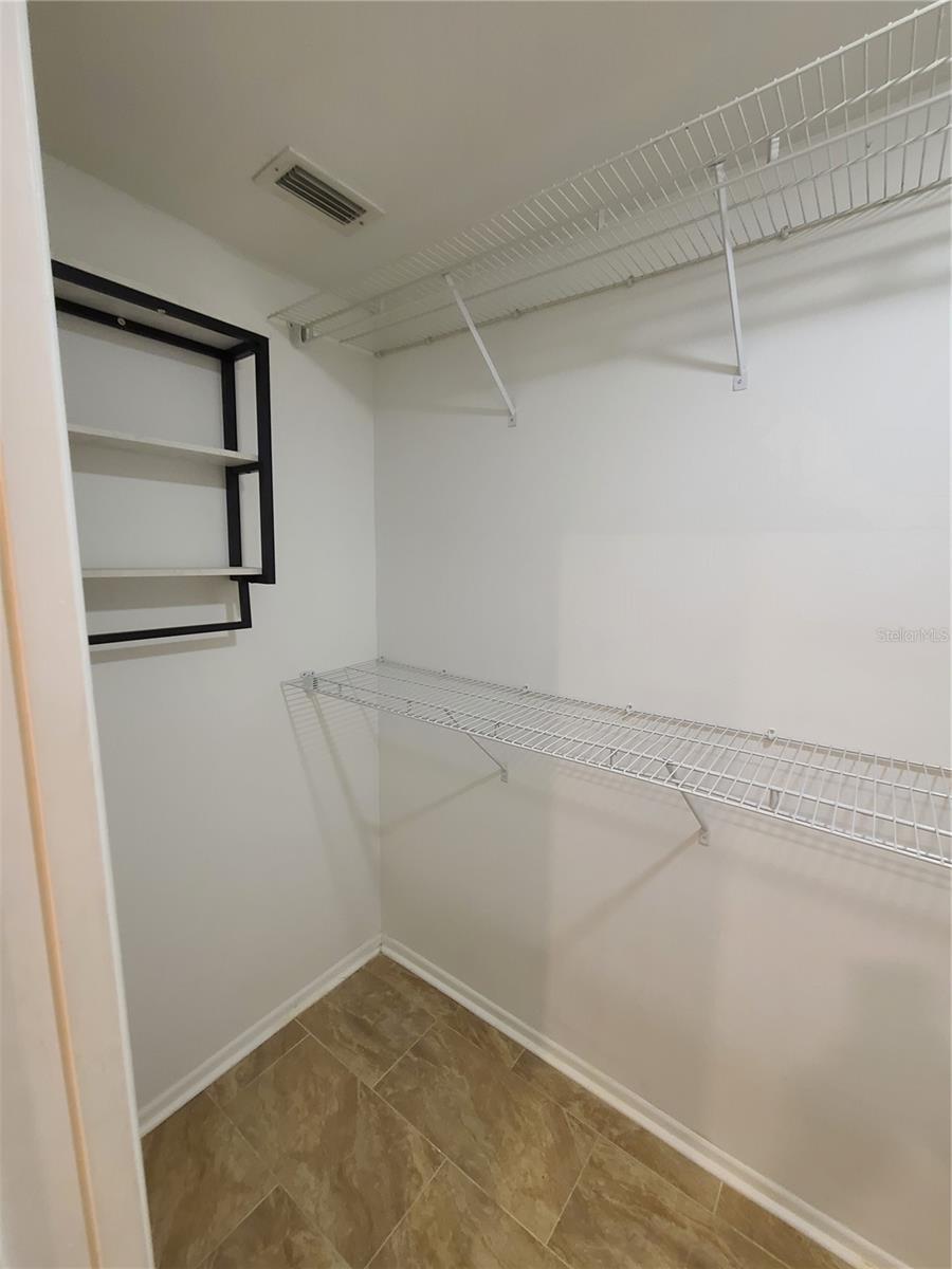 Image 11 of 23 For 13701 Lazy Oak Drive