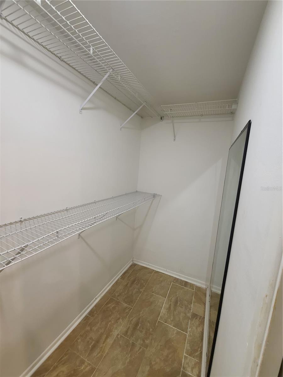 Image 12 of 23 For 13701 Lazy Oak Drive