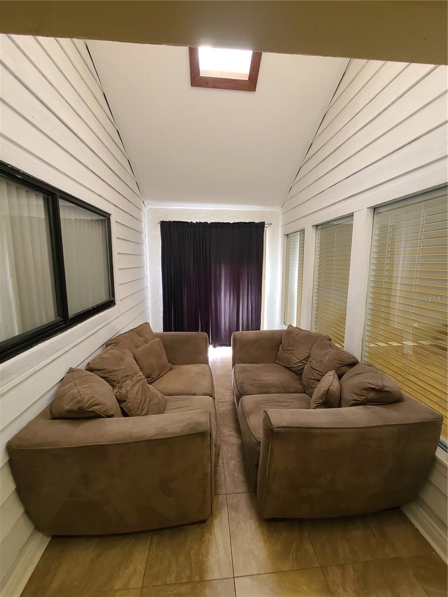 Image 16 of 23 For 13701 Lazy Oak Drive