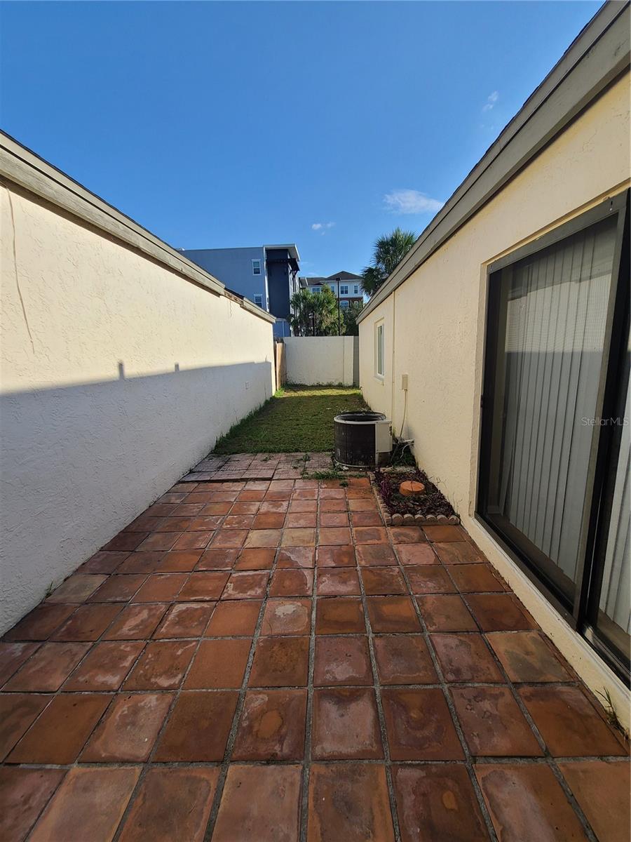 Image 21 of 23 For 13701 Lazy Oak Drive