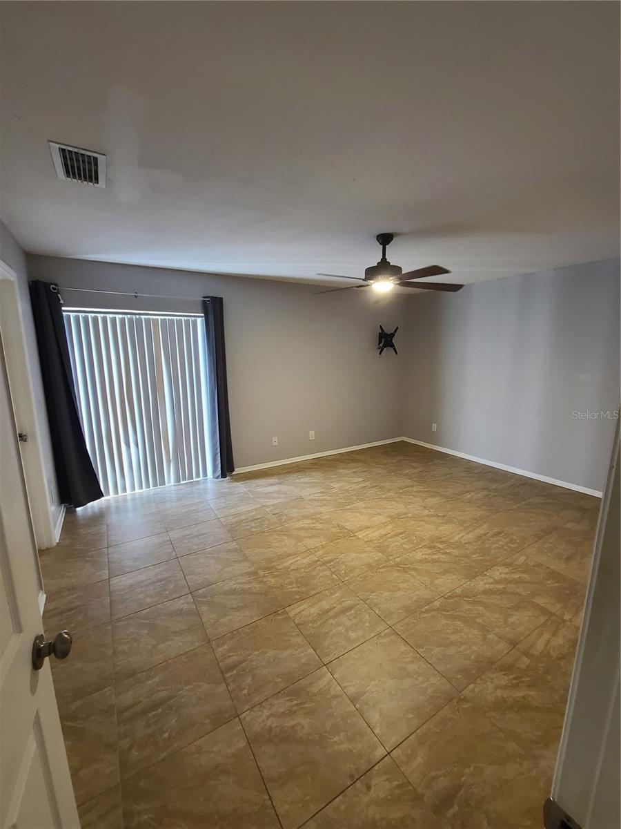 Image 8 of 23 For 13701 Lazy Oak Drive