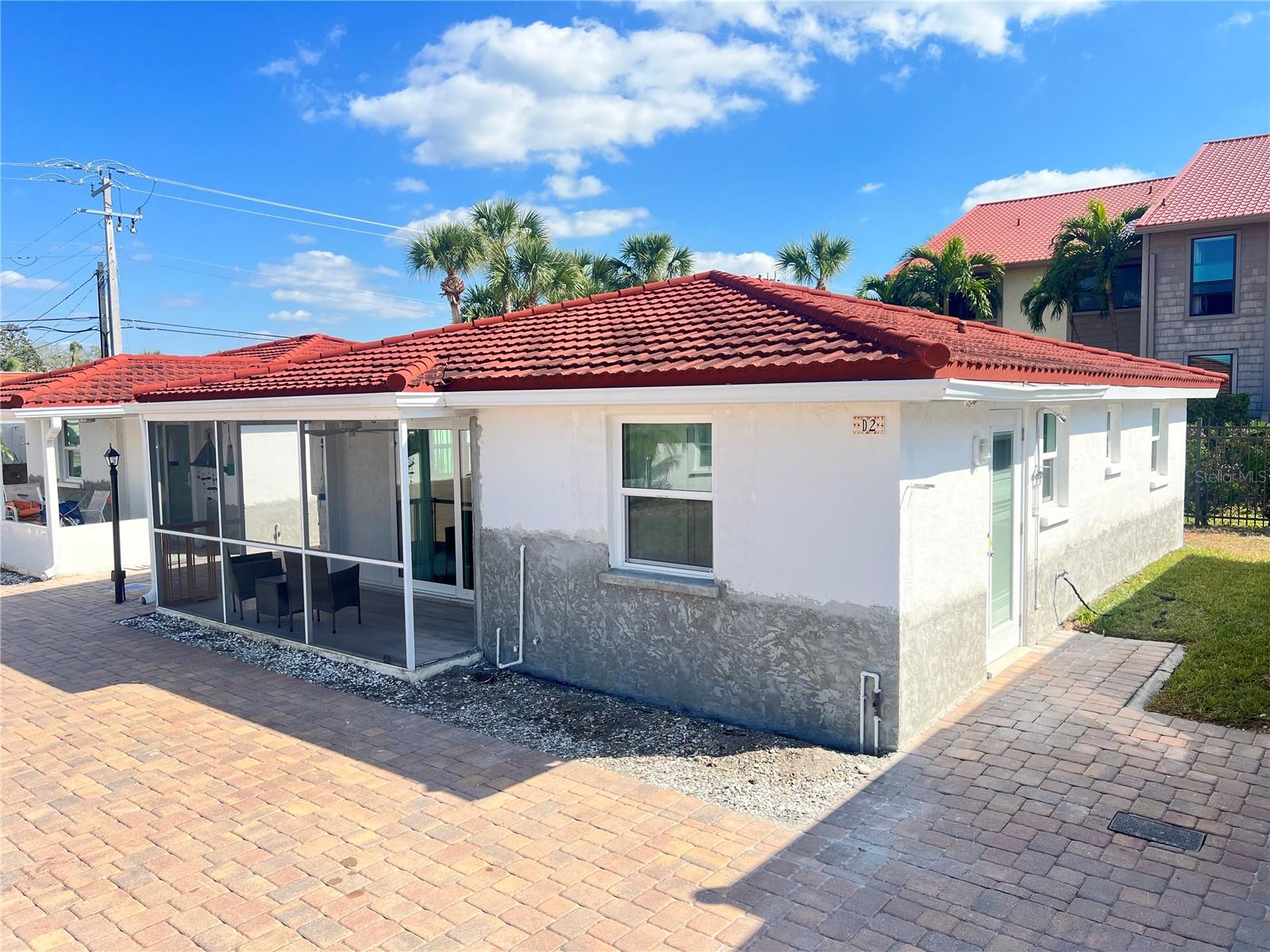 Image 12 of 12 For 6154 Midnight Pass Road D02