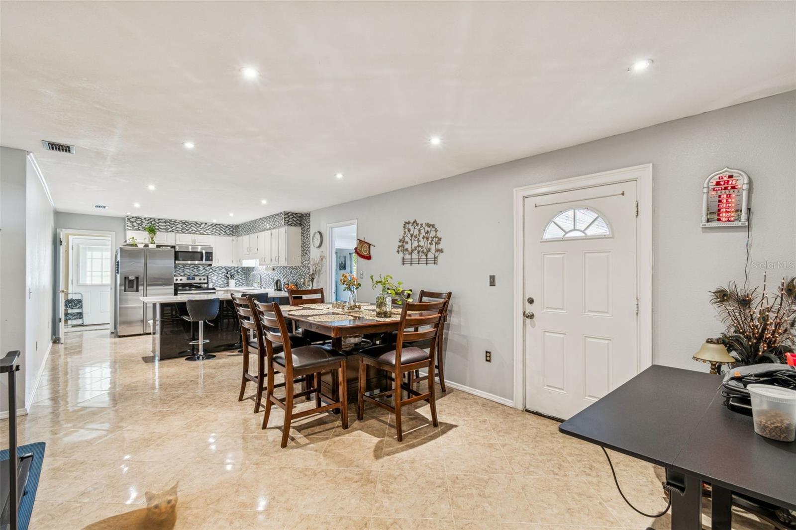 Image 13 of 38 For 2013 Marilyn Avenue