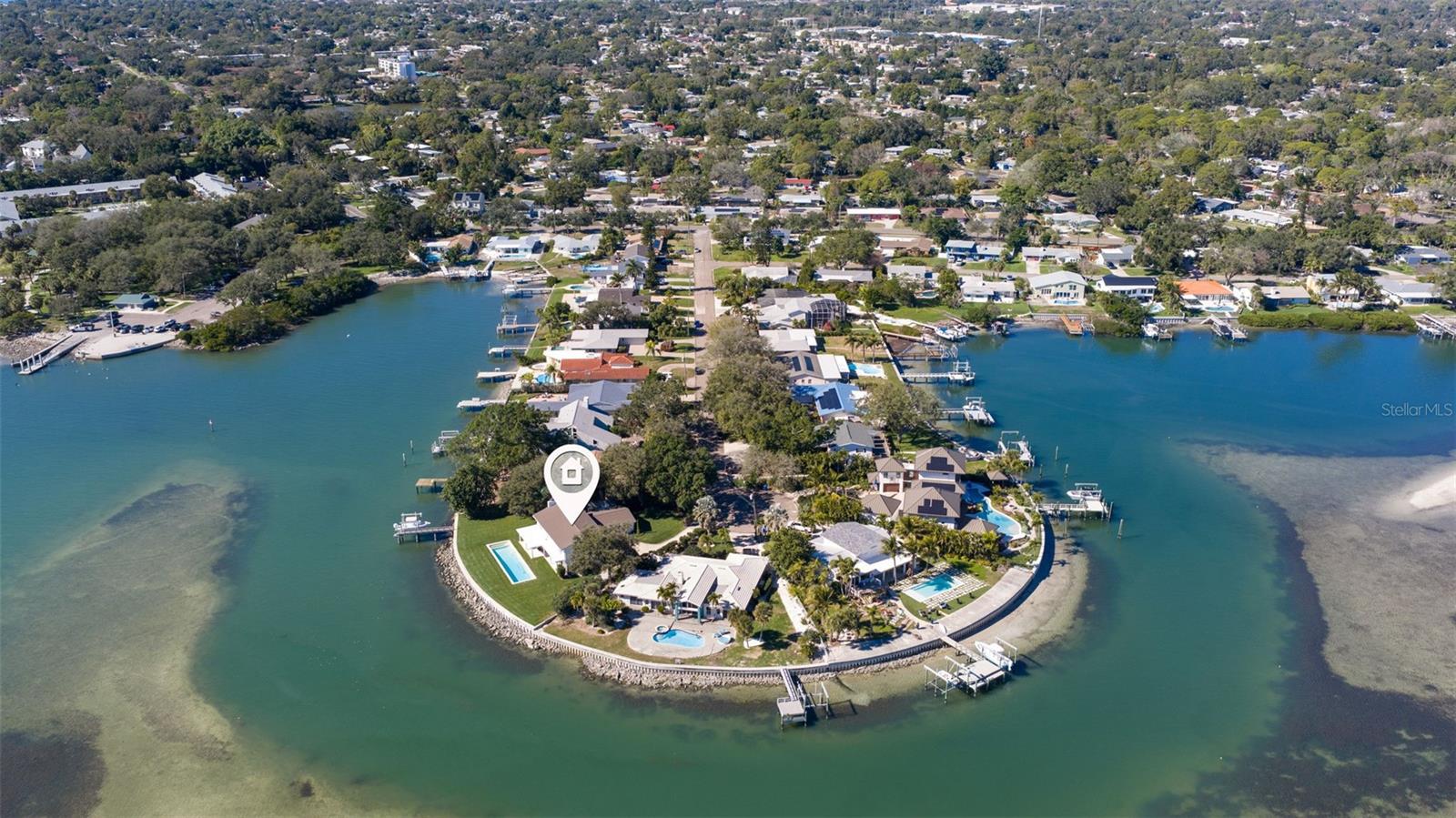 Image 18 of 66 For 218 Colony Point Road S