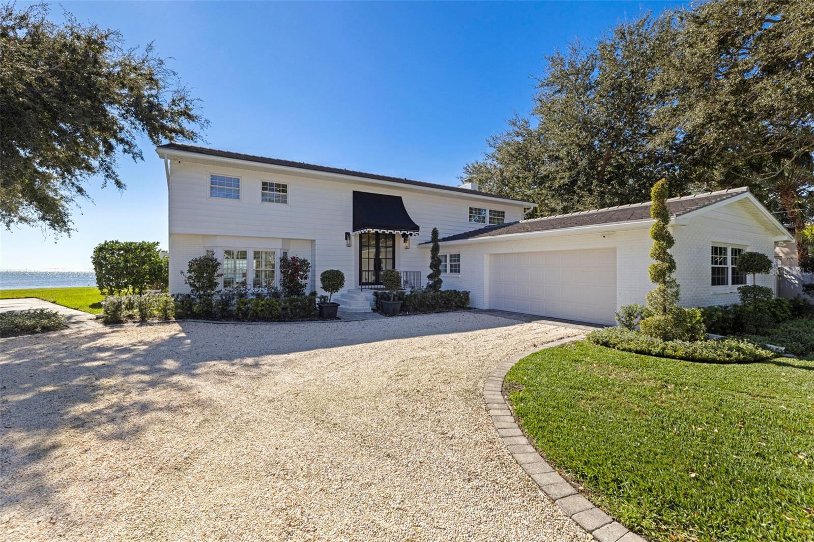 Image 20 of 66 For 218 Colony Point Road S