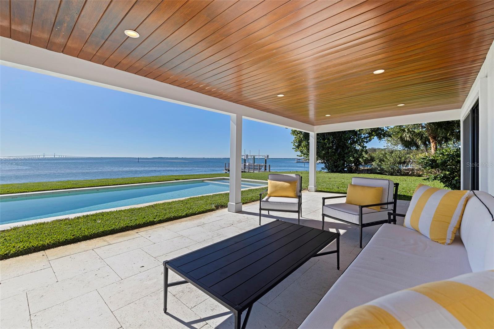 Image 50 of 66 For 218 Colony Point Road S