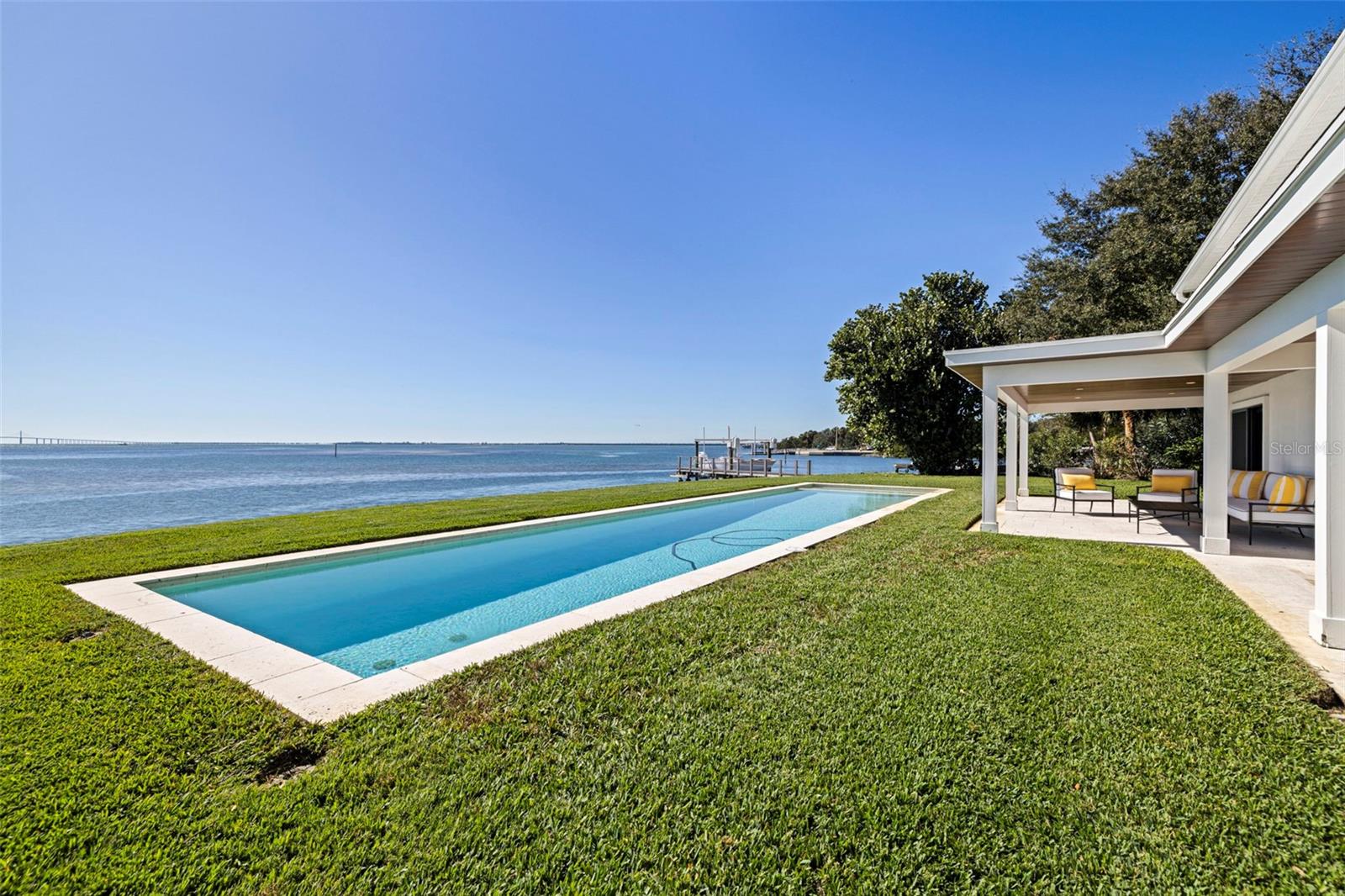 Image 51 of 66 For 218 Colony Point Road S