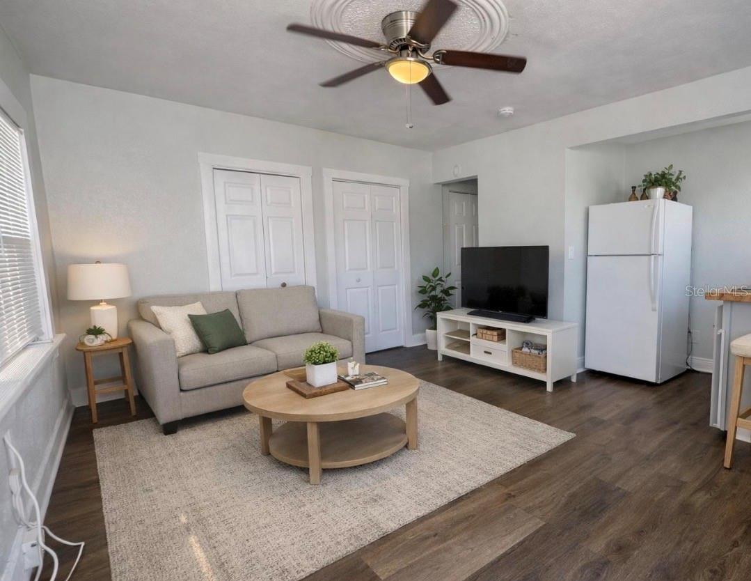 Image 4 of 10 For 3927 6th Street S