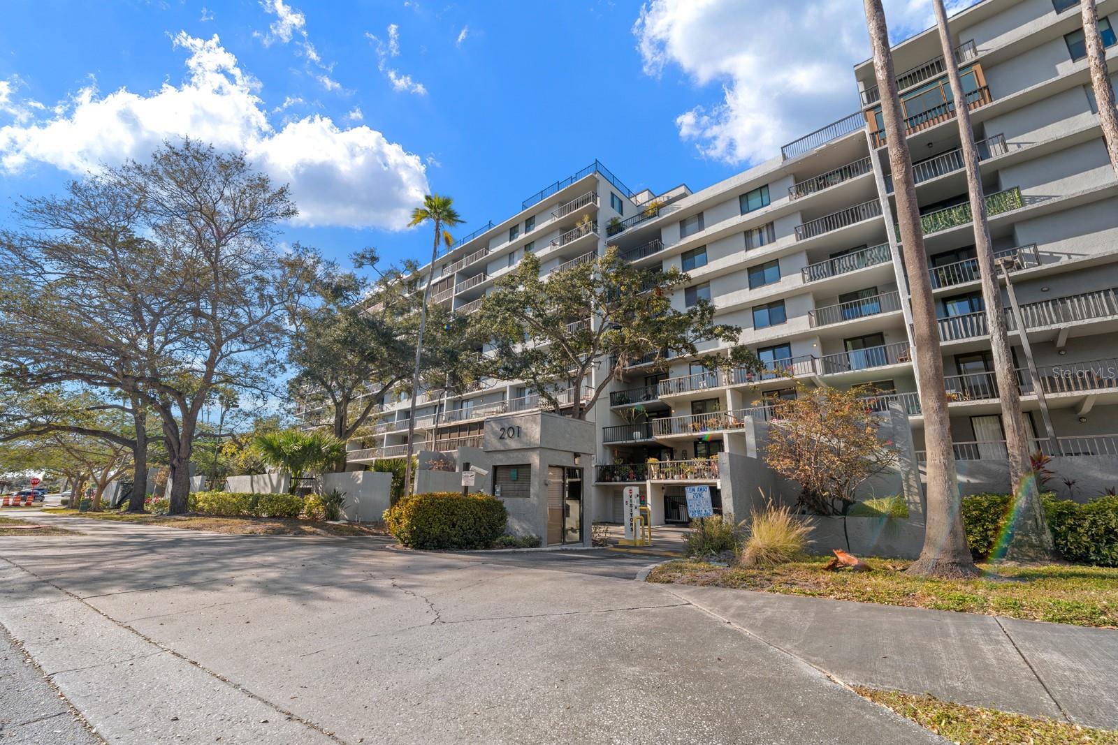 Image 29 of 31 For 201 Laurel Street 310